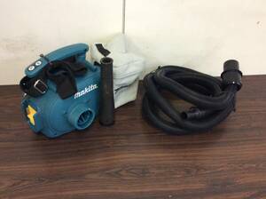 【WH-9762】中古品 makita マキタ 充電式小型集じん機 VC340D 集塵機 14.4V 本体+ホ－ス+集塵袋+肩ベルト ※バッテリ、充電器別売