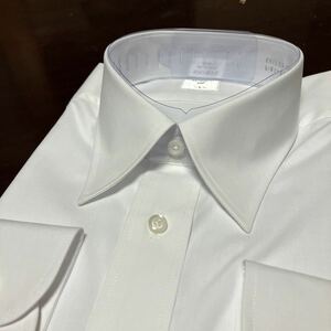 SHIRT MART☆白無地　イージーケアワイシャツ　L(41-82)　レギュラーカラー　生地柔らか