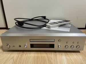 ONKYO オンキョー コンパクトディスクプレーヤー C-777 リモコンと説明書付き 2006年製 