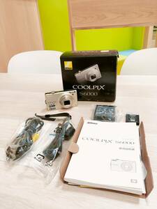 【動作確認済・美品】 Nikon COOLPIX S6000 コンパクトデジタルカメラ デジカメ 説明書 CD HDMI 充電ケーブル AVケーブル ニコン