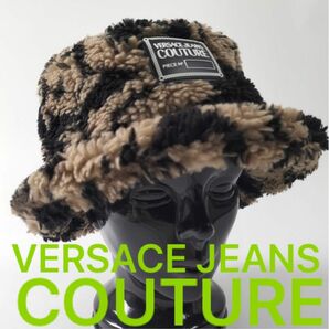 Versace jeans couture モコモコ　帽子　ハット