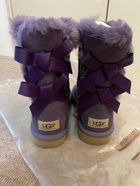 未使用に近い 正規品 超美品 UGG アグ ブーツ 防寒 23cm 送料無料