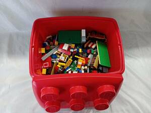 QAZ12772★LEGO　レゴブロック　まとめ　約2kg　パーツ　機関車トーマス　収納BOX付き　遊び　知育　おもちゃ