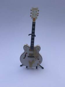 gretsch guitar collection グレッチ 1/8 ギター コレクション ホワイトファルコン　G6136DS