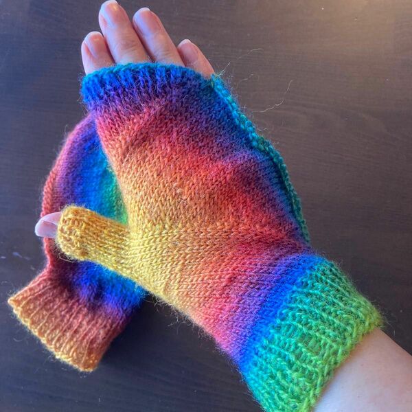 ウール100% 指なし手袋　風車編み　ミトン