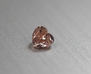 ピンク・ダイヤモンド / ハート・シェイプ / 0.128 ct.