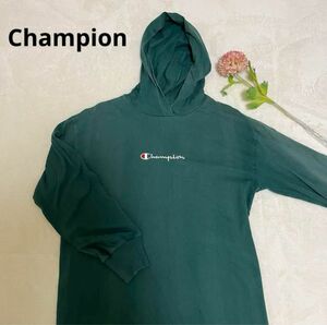【Champion】　 スウェット　トレーナー　緑色　フリーサイズ ロング丈　パーカー チャンピオン 
