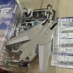 トムキャットメモリーズ F-14A TOMCAT 2. アメリカ海軍 第24戦闘飛行隊「レッドチェッカーテイルズ」　1/144 VF-24 エフトイズ F-toys