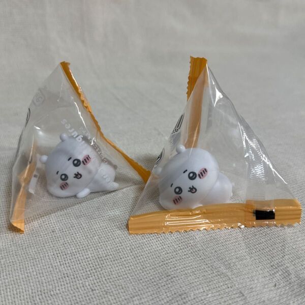 ちいかわ インテリアミニフィギュア 2個セット 寝そべり