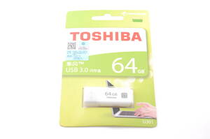 L2480 未使用品 USB 3.0 64GB 東芝 TOSHIBA U301 フラッシュメモリ クリックポスト