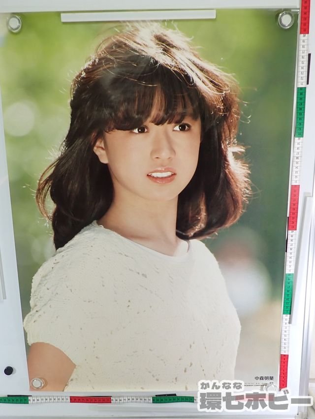 Yahoo!オークション -「中森明菜 ポスター」(な行) (女性タレント)の