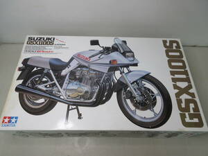 未組立 プラモデル　SUZUKI　GSX1100S　KATANA　スズキ　カタナ　1/6ビッグスケール　　棚と