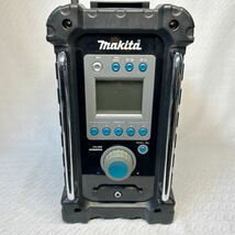 makita マキタ　MR100 充電式ラジオ　動作確認済み　現状品_画像4