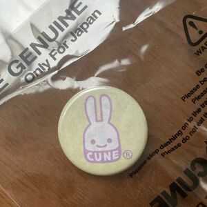CUNE 缶バッジ