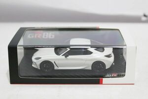 C607H 069 TOYOTA GAZOO Racing スパーク 1/43 GR86 コレクションモデル クリスタルホワイトパール GR21A002 ミニカー 中古品