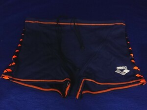 ka_2348 ★定形外 配送★ 美品 arena アリーナ SAR-6123 TOUGHSUIT タフスキン ショートボックス 競泳水着 L