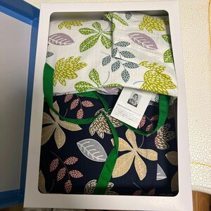 Scandinavian pattern collection エプロン　新品未使用品 花柄