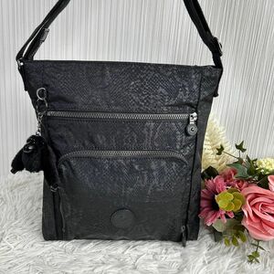 kipling 斜め掛けバッグ　ショルダーバッグ　ナイロンバッグ　ブラック