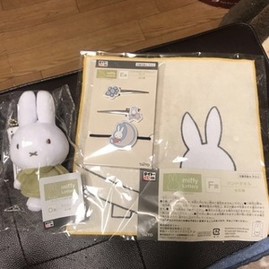 https://auc-pctr.c.yimg.jp/i/auctions.c.yimg.jp/images.auctions.yahoo.co.jp/image/dr000/auc0502/users/1f28d2e8abc6df0703e644638711741226d80e6e/i-img320x320-1708670253dayh0f7.jpg?pri=l&w=300&h=300&up=0&nf_src=sy&nf_path=images/auc/pc/top/image/1.0.3/na_170x170.png&nf_st=200