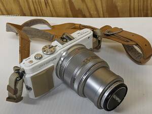 【動作未確認】デジカメ オリンパス ペン ライト OLYMPUS PEN Lite E-PL5 本体 ボディとレンズのみ（☆45）