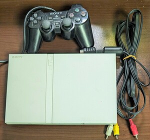 【60】PS2 本体 SCPH-70000CW　セラミック・ホワイト コントローラー・AVケーブル付 SONY 薄型 PlayStation2 ソニー 薄型　ジャンク 