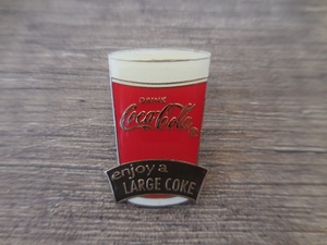 フランス☆ドイツ 【Coca-Cola enjoy a LARGE COKE】ピンバッジ ピンバッチ　PINS ピンズ　コカコーラ
