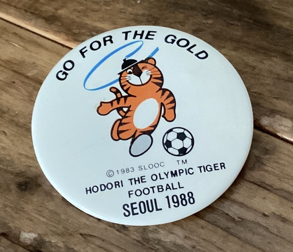 ★HODORI/缶バッジ/1988年/ソウルオリンピック/サッカー