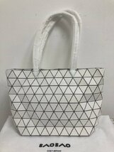 BAO BAO ISSEY MIYAKE バオバオイッセイミヤケ トートバッグ ショルダーバッグ レディース メンズ 中古 ■ PVC ■ ホワイト ■ TN 1_画像1