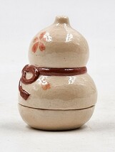 ≪茶道具≫ 新品 未使用 桂窯 【伊藤桂楽】 『楽焼 瓢形 桜 香合』 在印 桐共箱 共布 栞 真作保証 京都 香道具 春_画像4