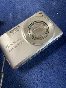 動作品 CASIO カシオ EXILIM EX-Z300 コンパクトデジタルカメラ 10.1MEGA PIXEL 本体のみ　ジャンク