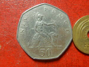 外国・イギリス／５０ニューペンス白銅貨（1969年）　240209