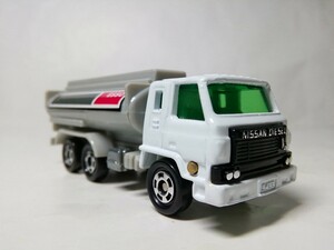 【トミカ】 　日産 ディーゼル タンクローリー　ESSO　　　　 中国製　TOMICA NISSAN DIESEL UD　エッソ石油　トラック　レゾナ　日デ '