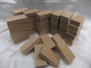 ☆木　ブロック　50ピース　玩具　木片　DIY　手作り　端材　木製玩具　積み木　天然木　保管品　箱無し
