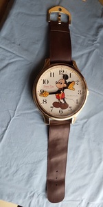 ミッキーマウス　Disney　Time　腕時計風 壁掛け時計　　FW618B　QUARTZ　ディズニータイム　昭和レトロ　中古キズ有