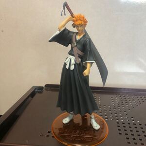 330 mega house excellent model BLEACH black cape one . figure model final product 