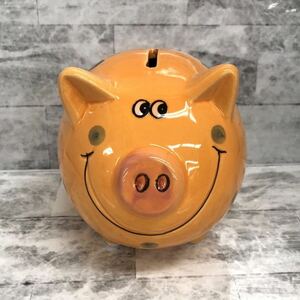 未使用　豚の貯金箱 (オレンジ) 陶器貯金箱 カラー ブタ 子供 おもちゃ　キュート　可愛い　アニマル　コイン箱　インテリア