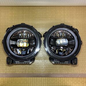 ★中古 美品 クライスラー ジープ JLラングラー 純正 LED ヘッドライト 68596465AA 64596464AA★の画像1