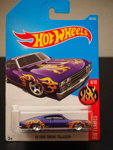 ホットウィール 69 FORD TORINO TALLADEGA FLAMS 紫 トリノ タラテガ ミニカー メタリック カラー MUSCLE CAR LOWRIDER HOT WHeeLs