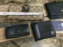 ★　【ジャンク品扱い】　まとめて　gucci　グッチ　prada　プラダ　財布　ウォレット　バーバリー　キーケース　ハンティングワールド_画像2