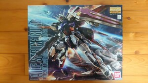 18日終了時までの限定値下げ！未組立 1/100 MG エールストライクガンダムVer.RM 機動戦士ガンダムSEED BANDAI 赤バンダイ ガンプラ