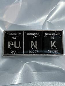 新品/ピンバッジ　元素記号風 パンク/ピンバッチ　ピンバッヂ　お洒落　カワイイ　レトロ　PUNK 匿名無料発送