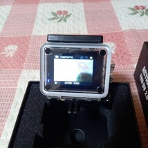 アクションカメラ　Vemico V1 4K wifi 元箱　取説　アクセサリーキット付属品多数(防水ケース他)　予備バッテリー3個付き_画像5
