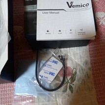 アクションカメラ　Vemico V1 4K wifi 元箱　取説　アクセサリーキット付属品多数(防水ケース他)　予備バッテリー3個付き_画像4