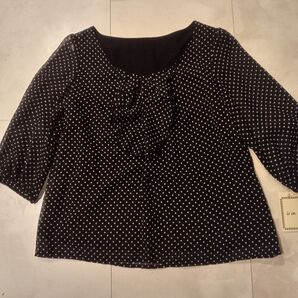 新品★is in水玉模様ブラウス9号黒