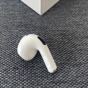 Appleエアーポッズ AirPods 第3世代国内正規品　　左耳　片耳Ｌ