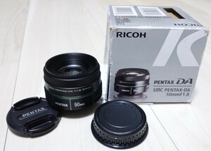 ☆付属品完備☆ smc PENTAX-DA 50mm F1.8 前後キャップ/箱/説明書付属 ペンタックスKマウント AF一眼レフ 単焦点レンズ for K-3 KF KP K-1