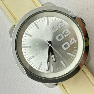 B2402-03-9　１円スタート　稼働品　DIESEL　ディーゼル　メンズ　腕時計　シルバー