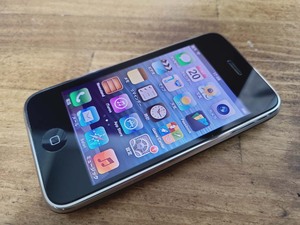 ソフトバンク iPhone3GS A1303 16GB 美品 バッテリー良好 動作確認済 送料185円♪激レア♪