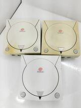 S/ ★1円スタート★ SEGA セガ Dreamcast ドリームキャスト 本体 3台 HKT-3000 HKT-3020 コントローラー 6点 まとめて 現状品 NY-1425_画像5