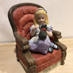 Ｂ　ふしぎの国のアリス　FOMAL ALICE　陶器　不思議の国のアリス　猫　ディズニー　置物　Disny　Alice in Wonderland　管理001